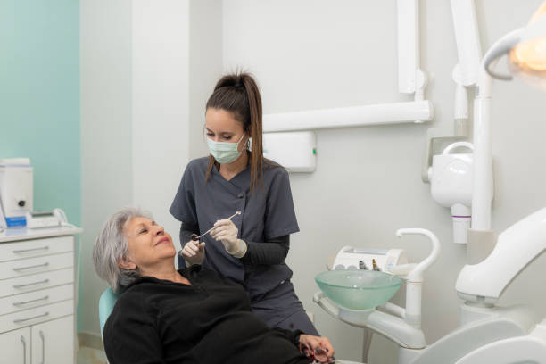 Best Broken or Cracked Tooth Emergency Dentist in Westport, IN